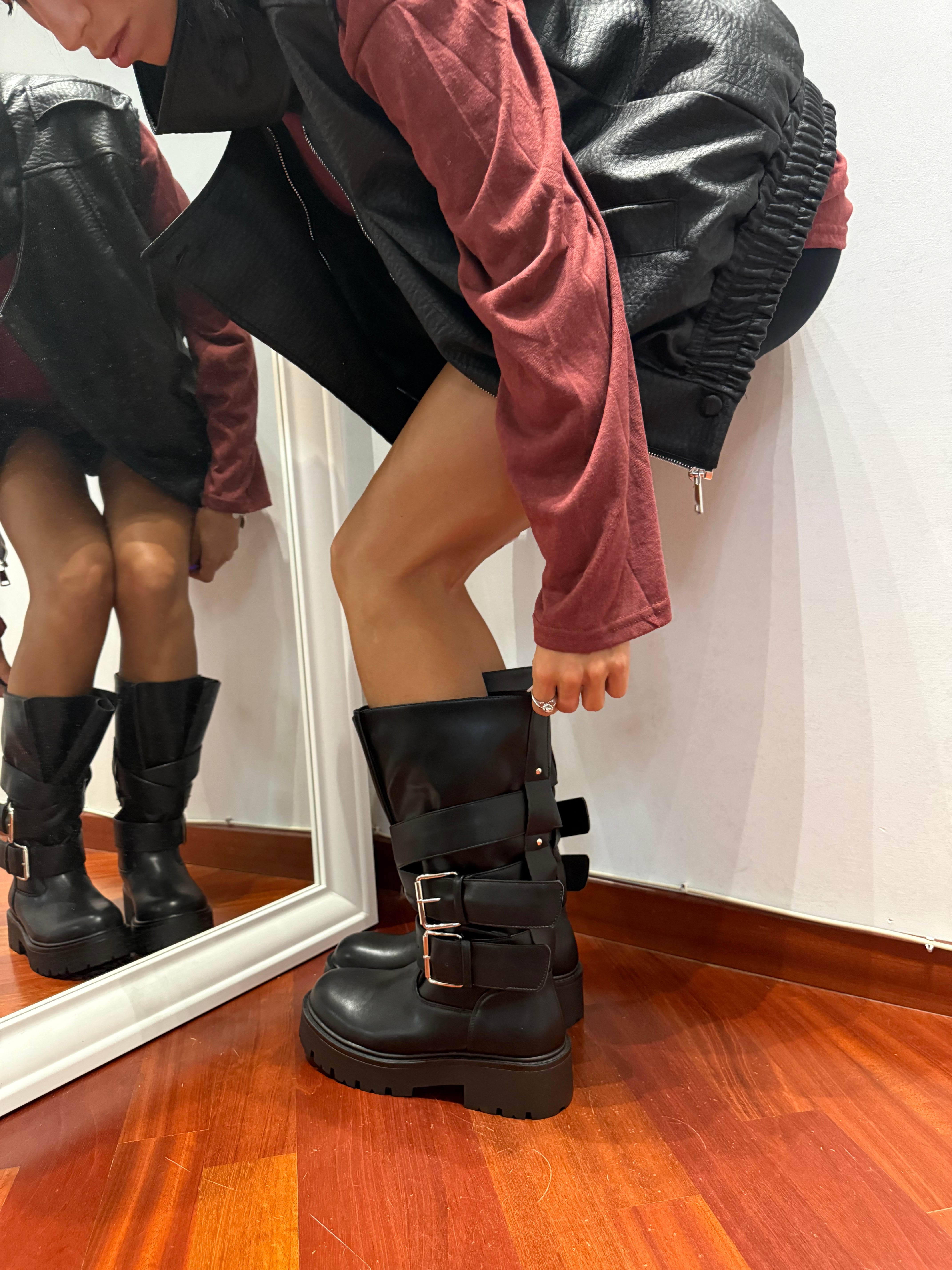Boots Iconic