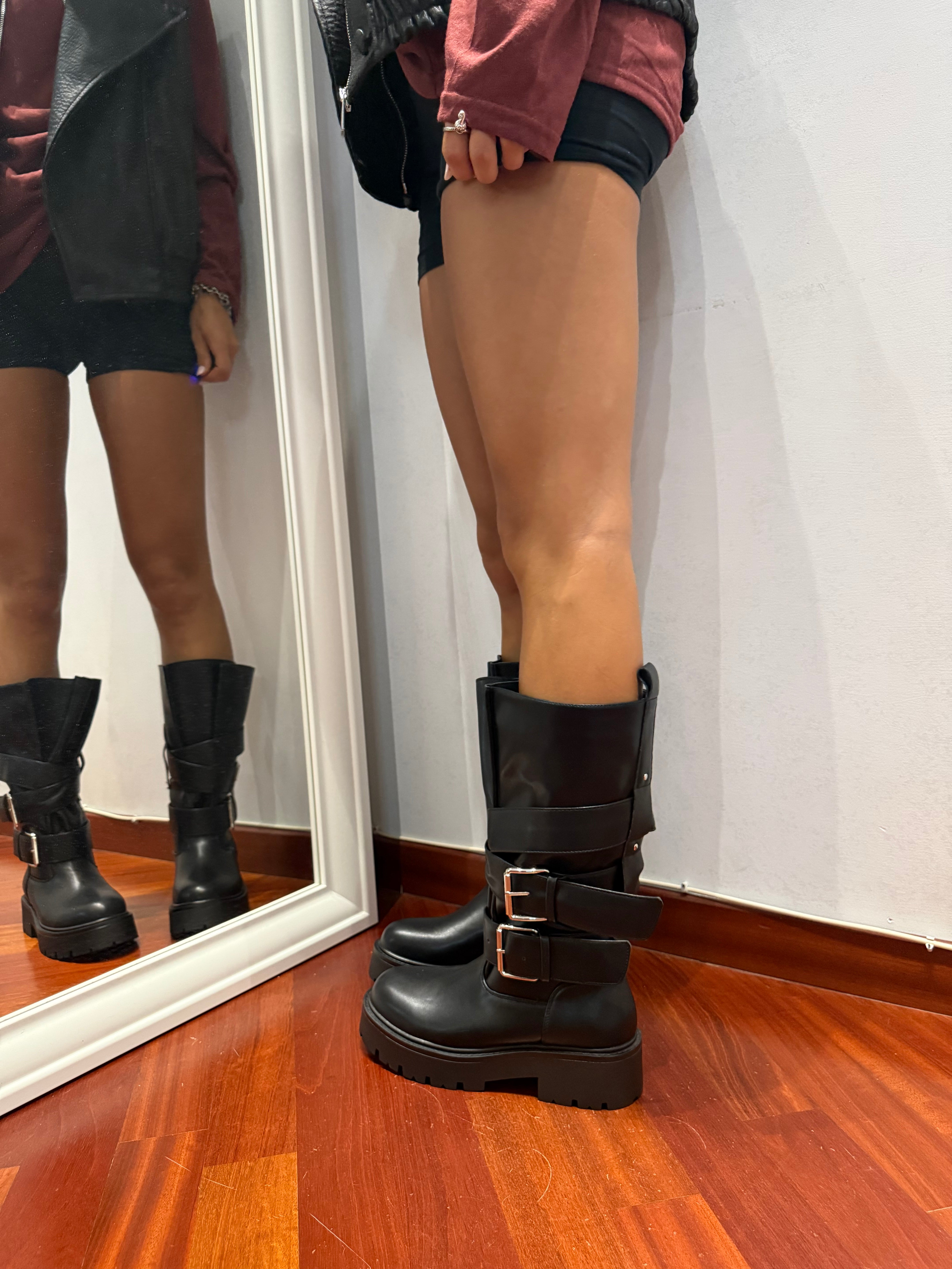 Boots Iconic