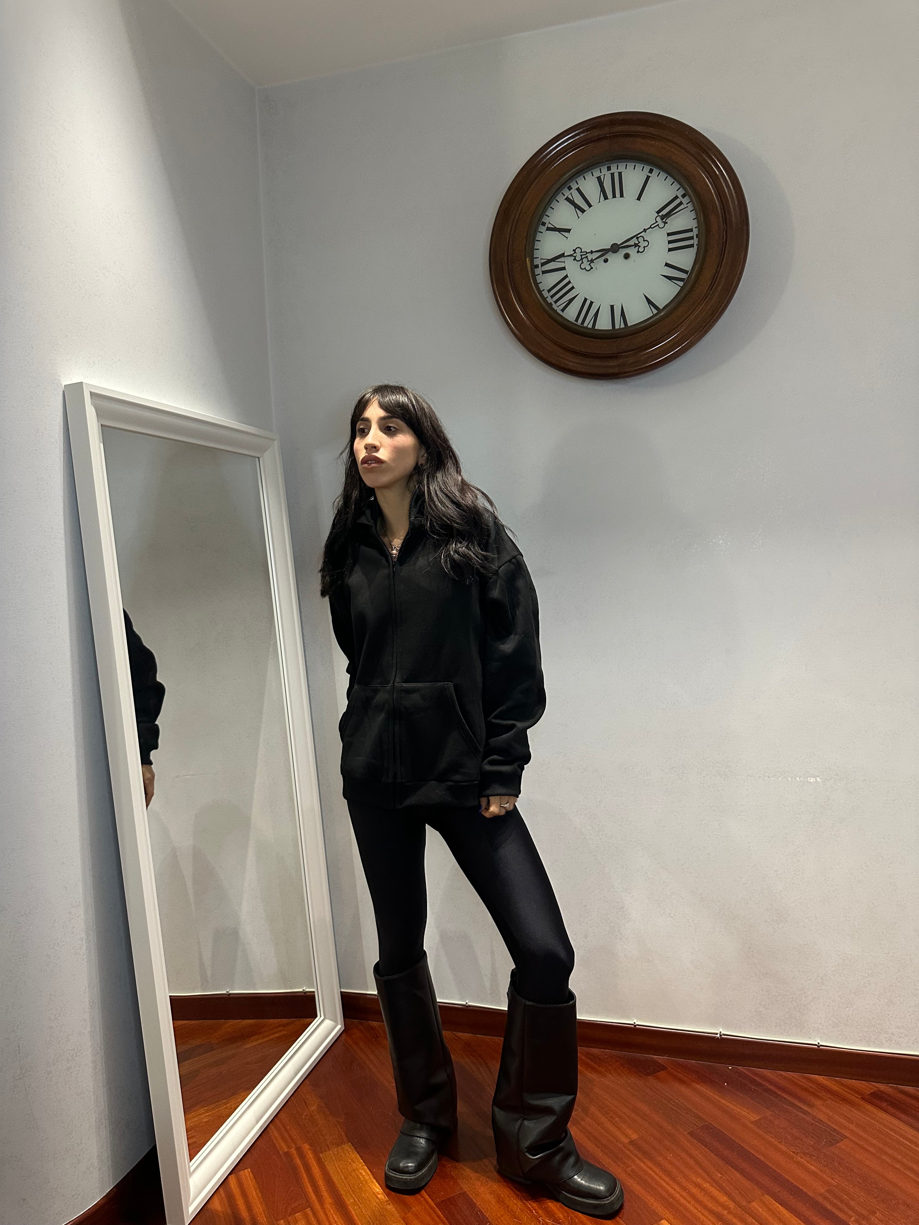 Felpa Don’t Talk to Me.