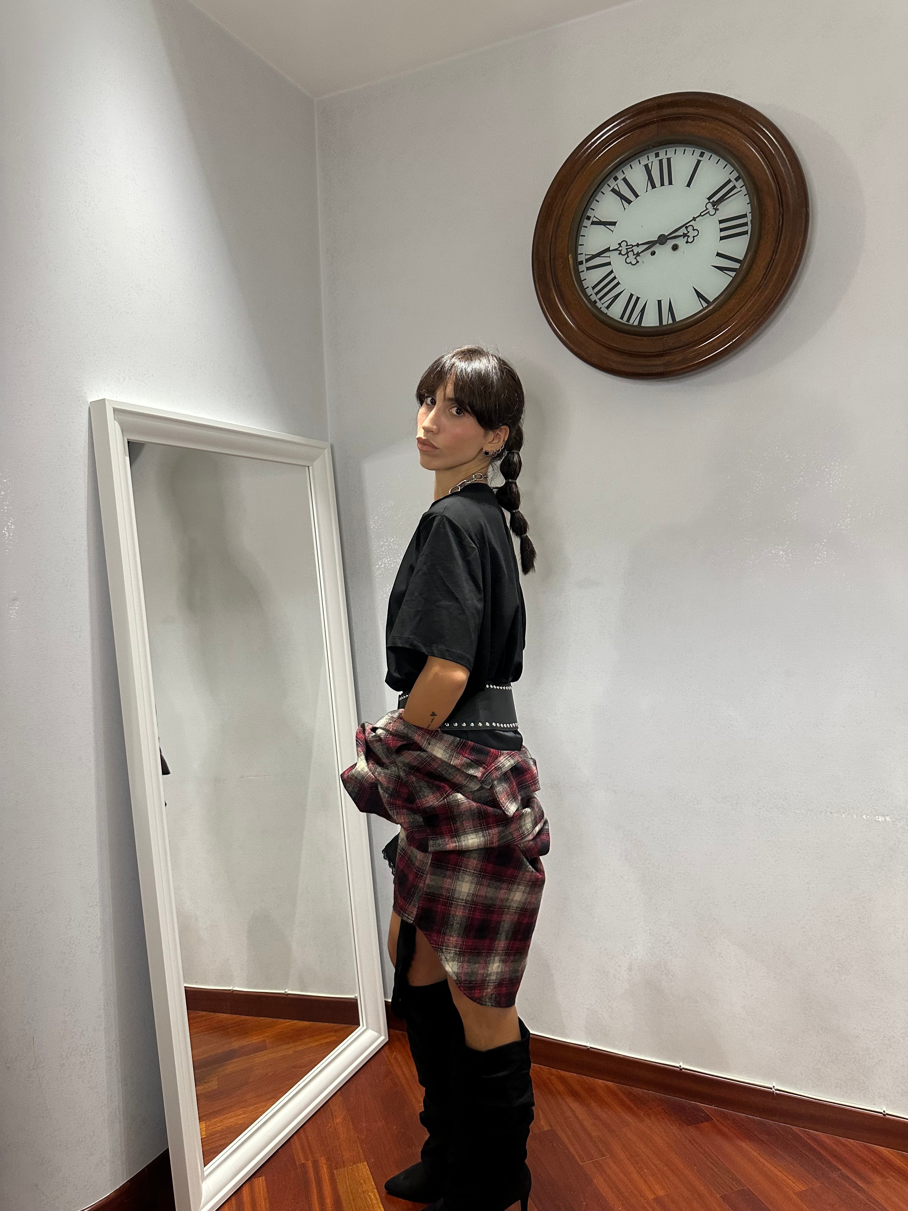 T-shirt basic spalline Nera