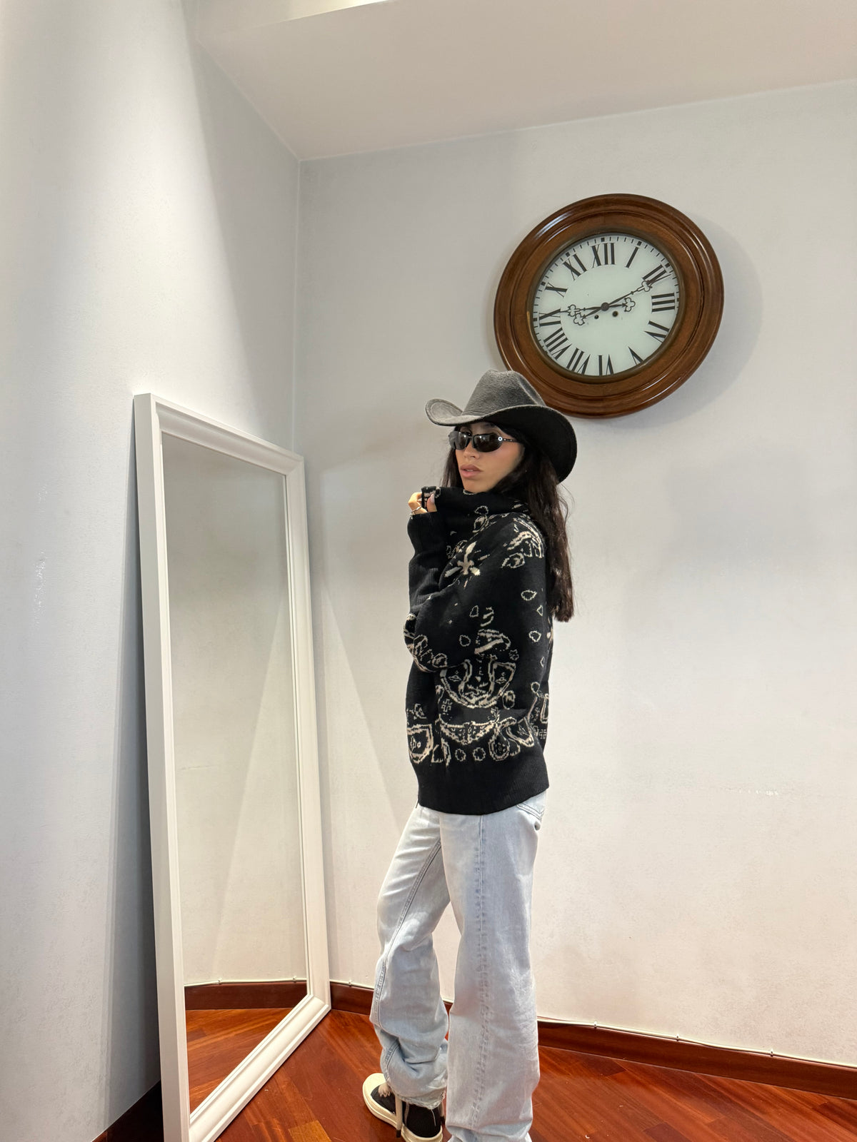 Cardigan Bandana