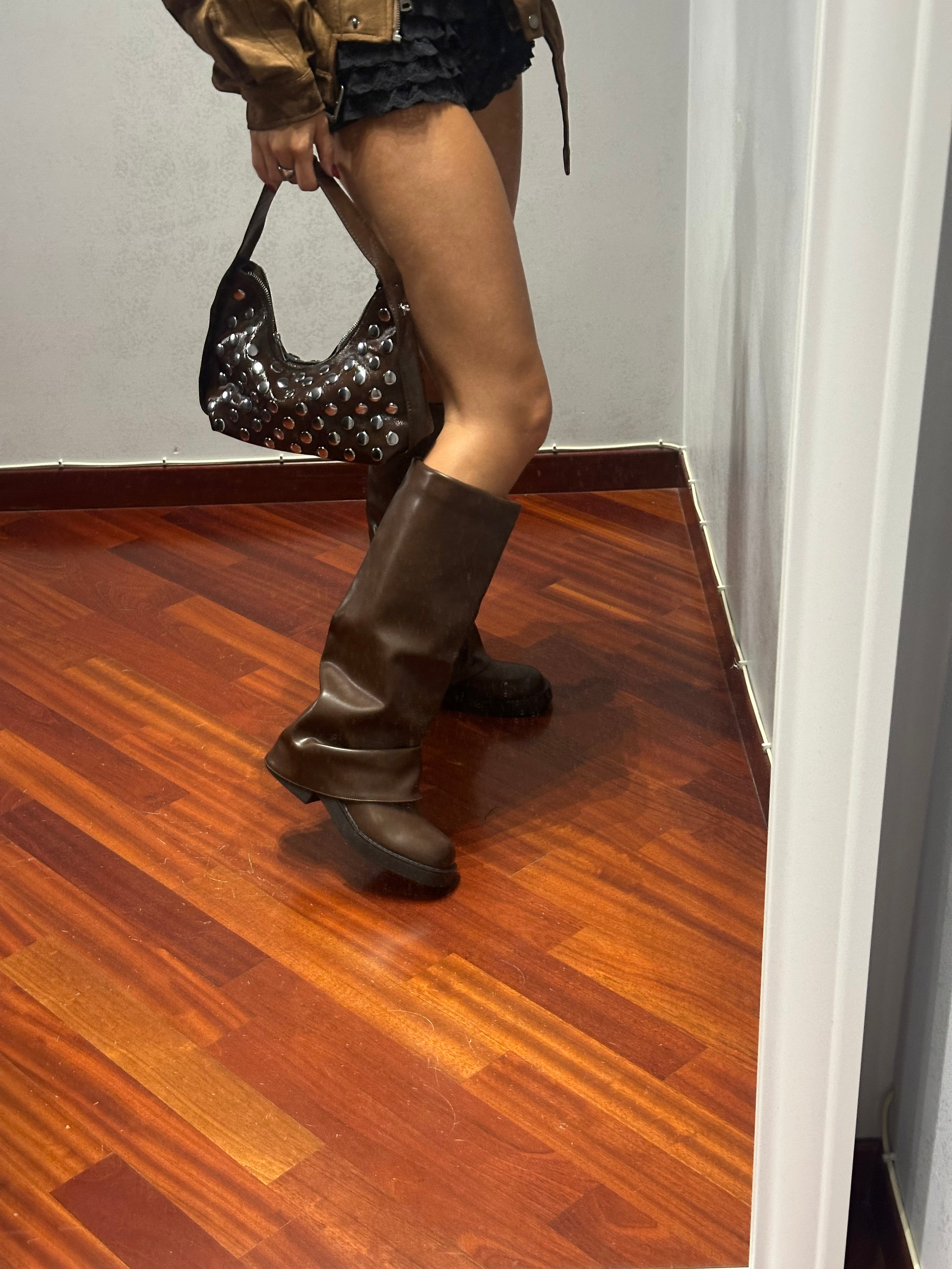 Boots Attico Brown